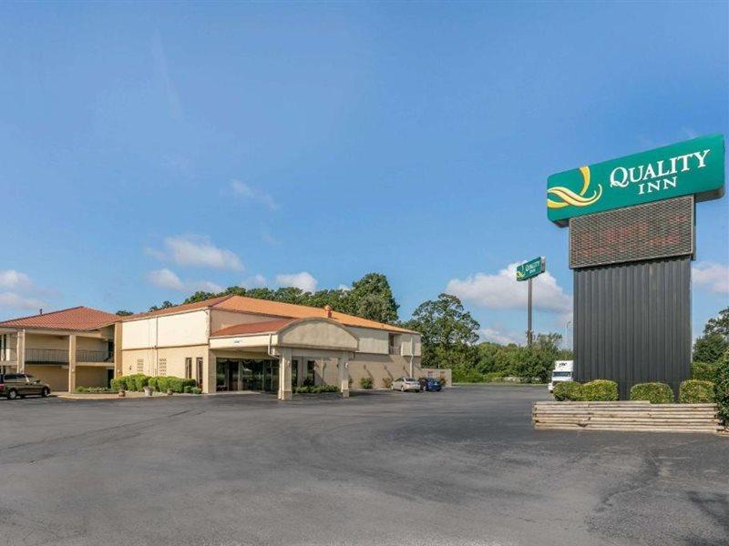 Quality Inn Манчестер Екстер'єр фото