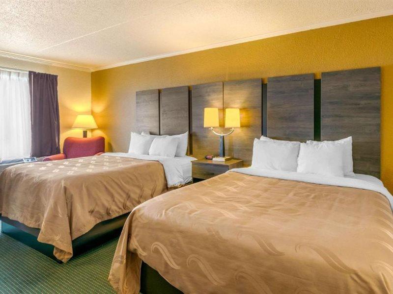 Quality Inn Манчестер Екстер'єр фото