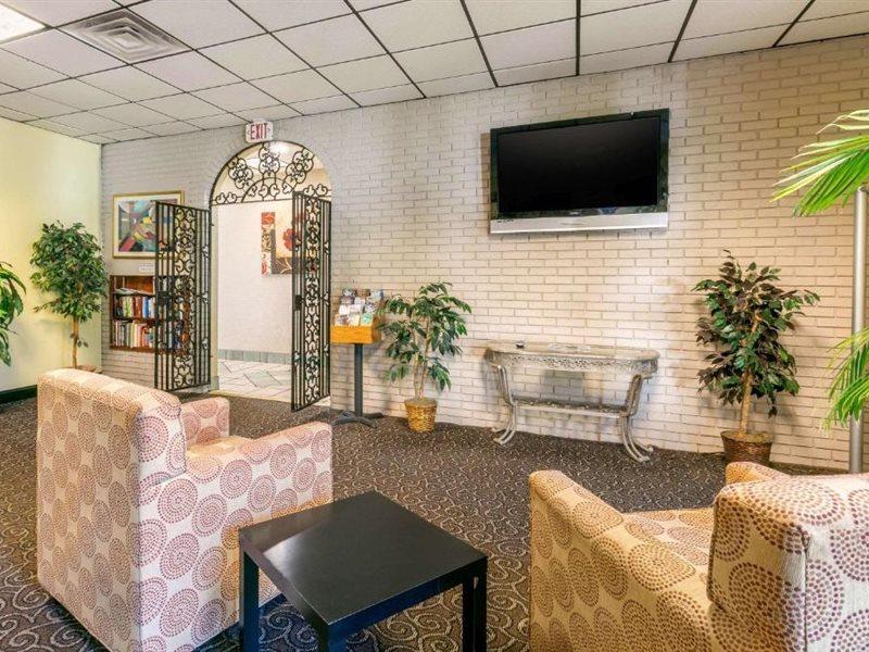 Quality Inn Манчестер Екстер'єр фото