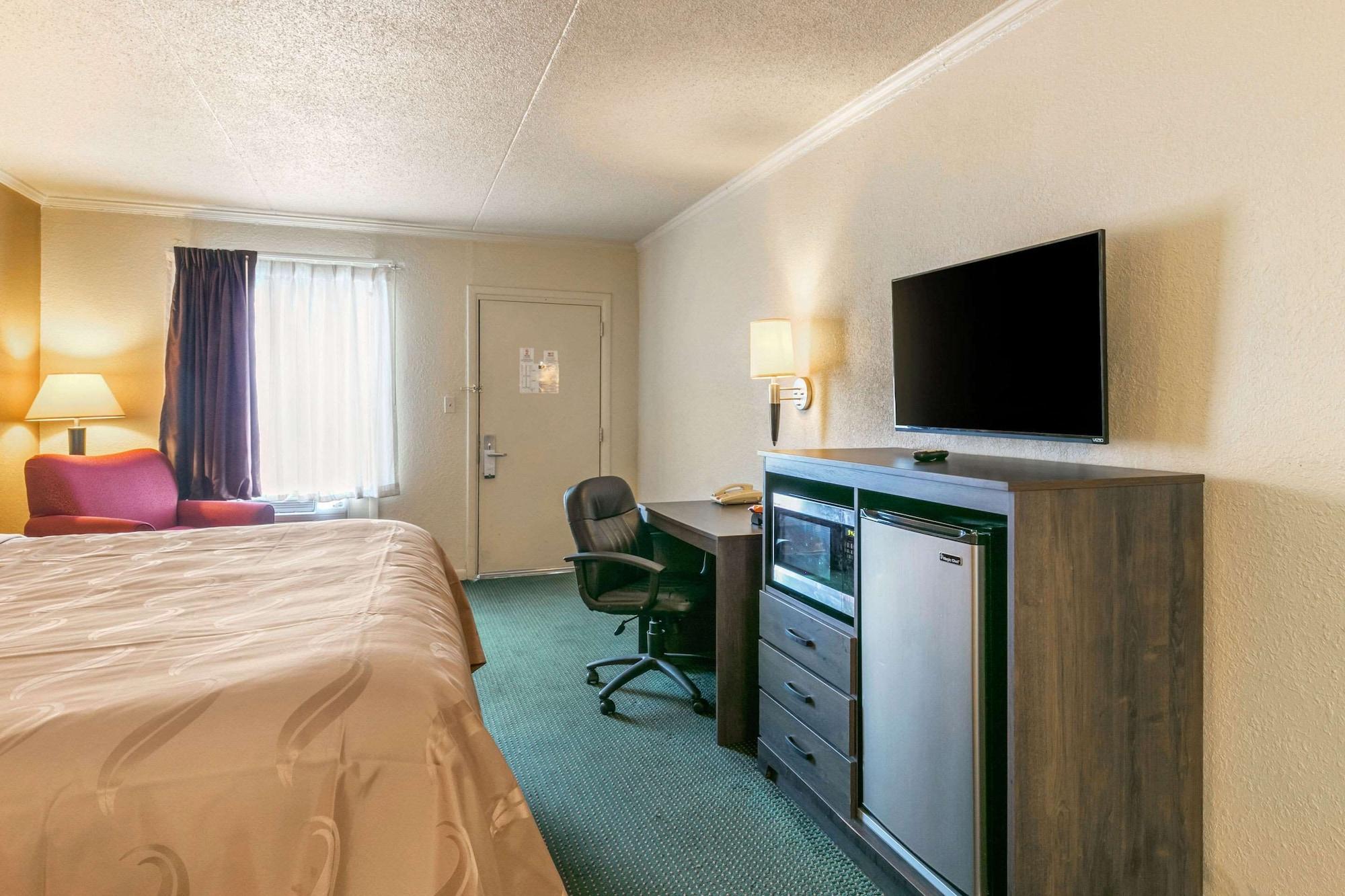 Quality Inn Манчестер Екстер'єр фото