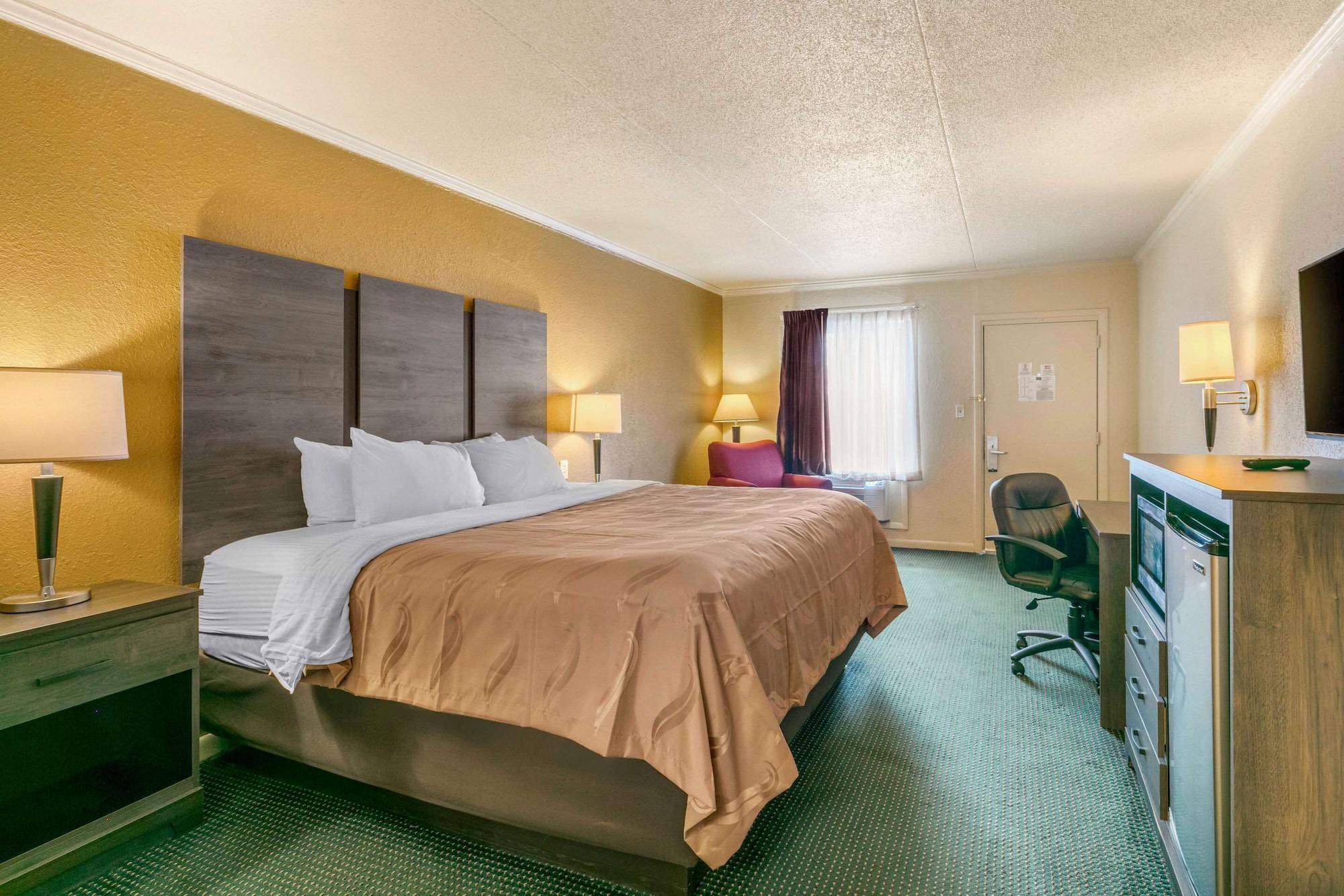 Quality Inn Манчестер Екстер'єр фото